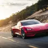 Предварительный вид Tesla Roadster в движении
