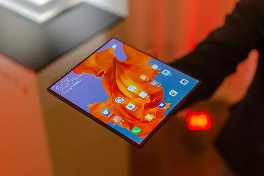 Складной смартфон Huawei Mate X2 получит режим Laptop mode и несколько расцветок корпуса