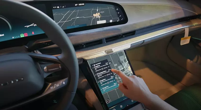 Lucid Air получила поддержку Android Auto