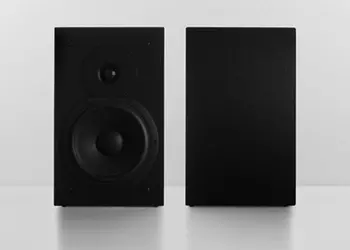 Колонки Triad для медиаплеера Google Nexus Q за $400