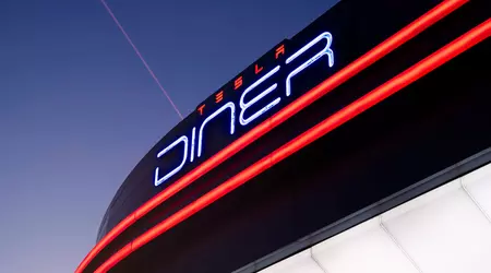 Queues, cut menu and chaos: what's wrong with Tesla Diner