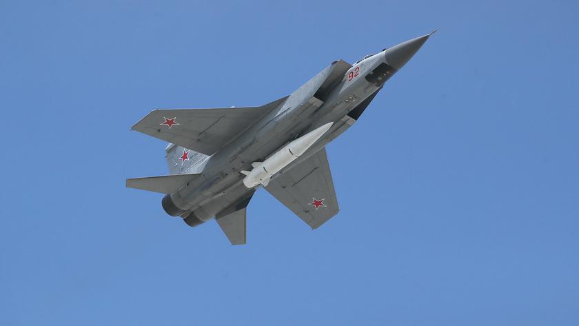 Il caccia MiG-31K, che può trasportare i razzi ipersonici "Dagger", ha preso fuoco in Bielorussia