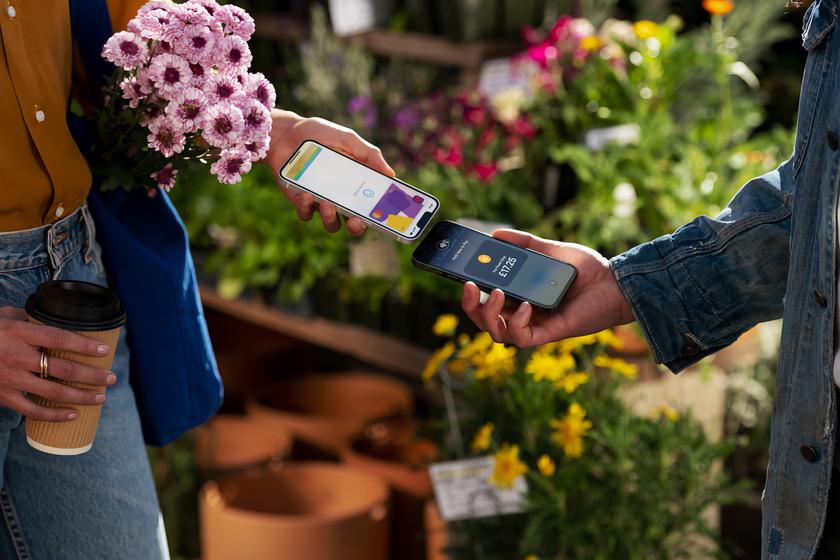 Apple har lansert Tap to Pay i Storbritannia, og iPhone-brukere kan nå ta  imot betalinger med telefonen. | gagadget.com