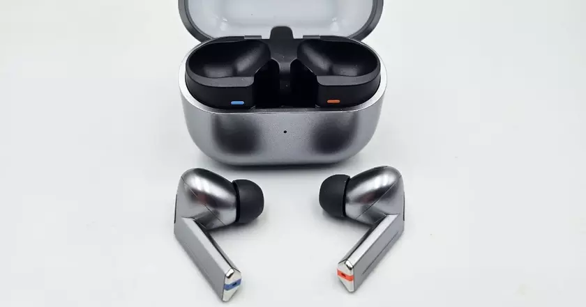 Unveiling the Galaxy Buds 3 Pro: Next-Level Audio Experience?