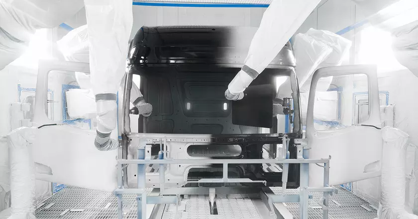 Как Mercedes-Benz Красит Кабины Грузовиков: Процесс в Деталях