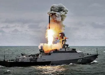 206 ударных БПЛА Shahed, 39 крылатых ракет «Калибр», 37 крылатых ракет Х-101/555 и 2 гиперзвуковые ракеты «Кинжал»: украинская система ПВО уничтожила в июле более 70% российских воздушных целей