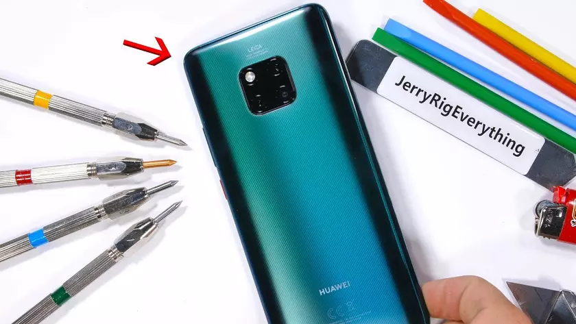 Huawei Mate 20 Pro провалил тест на прочность от JerryRigEverything