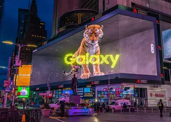 Samsung Launches Massive Galaxy S22 Advertising Campaign: 3D Tiger Ad Highlights Flagship's Improved Camera
