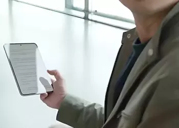 Oppo Pad Mini — настолько компактный планшет, что лишь немного больше смартфона