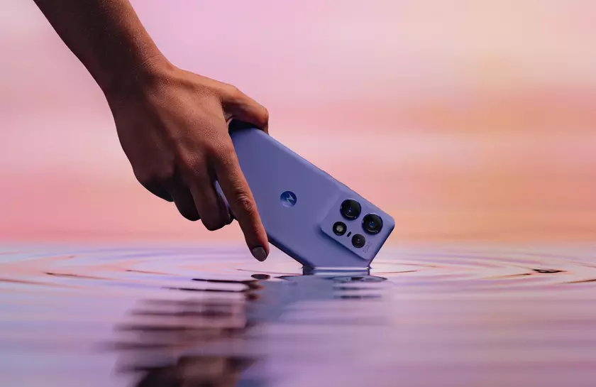 Moto Edge 50 Pro дебютировал в Украине: POLED-дисплей на 144 Гц, чип Snapdragon 7 Gen 3 и камера на 50 МП за 22 999 грн