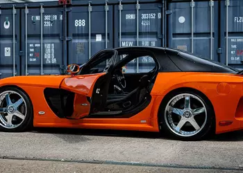 Mazda RX-7 из фильма «The Fast and the Furious: Tokyo Drift» продали за $1,2 миллиона на аукционе