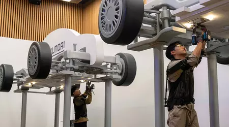 Hyundai et Kia ont dévoilé X-ble Shoulder, une épaule robotisée sans batterie pour les professions libérales.