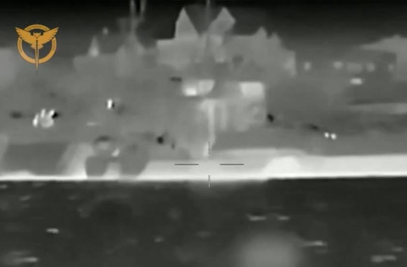 Спецоперация ГУР: Украина с помощью морских дронов поразила несколько десантных кораблей черноморского флота рф в Крыму (видео)