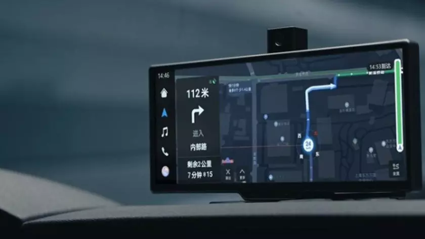 Huawei HiCar Smart Screen: «умный» дисплей для автомобиля за $260