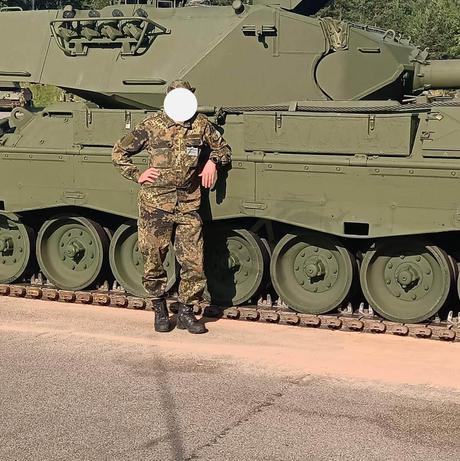 Ukraine's 44th Mechanised Brigade received Polish Rosomak APCs and German  Leopard 1A5 tanks
