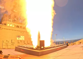 Австралия приобрела зенитных ракет почти на 5 млрд долларов