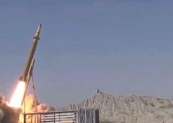 Иран представил новую баллистическую ракету Qasem Basir, устойчивую к западным системам ПВО