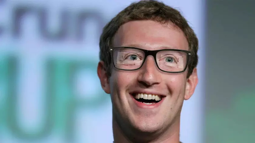 Официально: Facebook выпустит «умные» очки до конца этого года, но многого не ждите