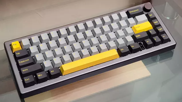 Epomaker EK68 review: wireless mechanical keyboard ...