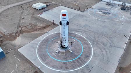 China's Hyperbola-2 rocket jumped 343 metres and made a precise soft landing with less than 30cm of deflection