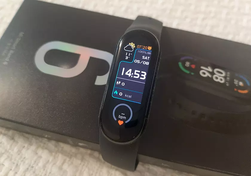 Обзор Xiaomi Mi Band 6: переплюнуть предшественника