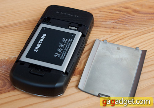 Видеообзор мобильного телефона Samsung DUOS B5702-3