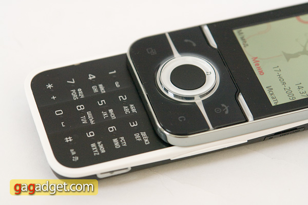 Подробный обзор мобильного телефона Sony Ericsson U100 Yari-8