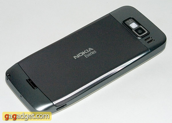 Два шага назад. Обзор смартфона Nokia E52-4