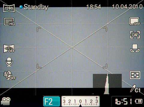 Подробный обзор гибридной цифровой фотокамеры Samsung NX10-17