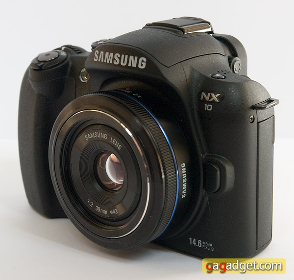Подробный обзор гибридной цифровой фотокамеры Samsung NX10-3