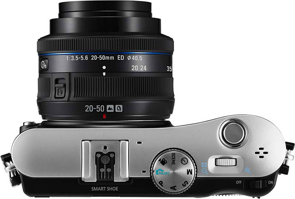 Беззеркальная камера Samsung NX100 представлена официально-2