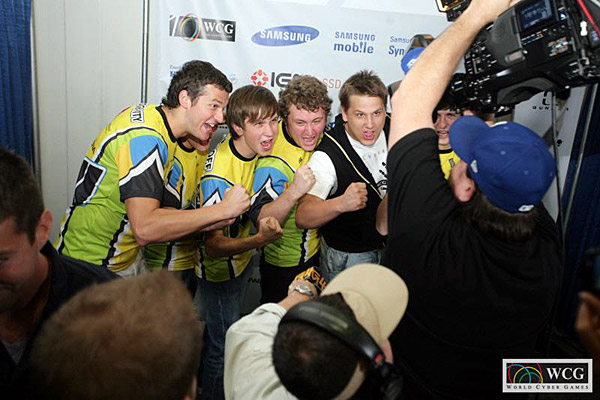 Украинская команда Na'Vi завоевала золото WCG 2010 в дисциплине Counter Strike!