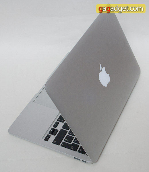 Обзор ноутбука Apple MacBook Air (11 дюймов) -12