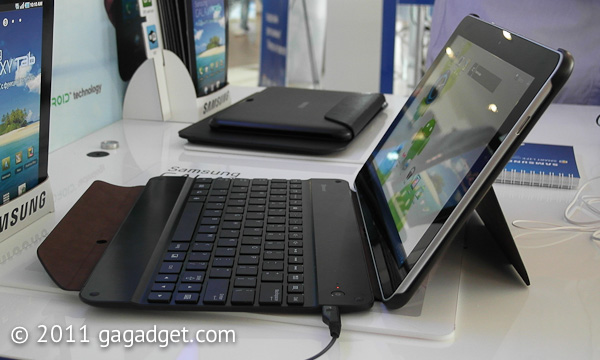 Samsung представляет премиум-аксессуары для Galaxy Tab 10.1 по премиум-цене (живые фото)-5