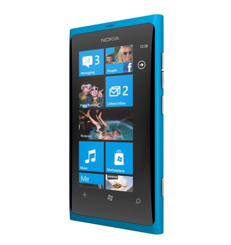 Nokia официально представила WP7-смартфоны Lumia 710 и Lumia 800  -3
