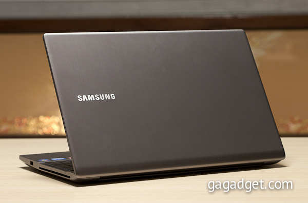 Видеообзор ноутбука Samsung Series 7 Chronos (700Z5A)  -2