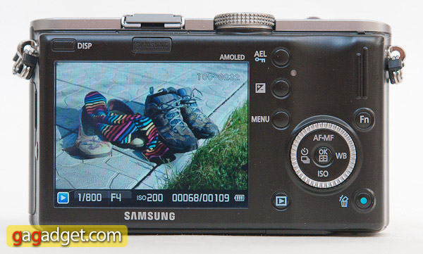 Предварительный обзор беззеркальной камеры Samsung NX100-5