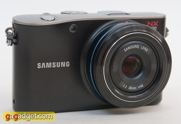 Предварительный обзор беззеркальной камеры Samsung NX100-2