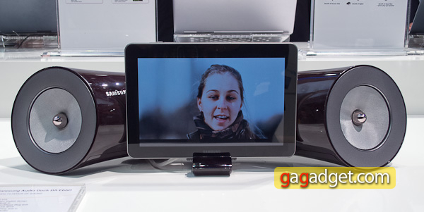 Samsung на выставке MWC 2012 (видео) 