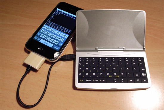Apple iPhone с клавиатурой (видео)