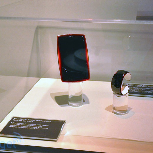 Пожалуйста, никаких фото: шпионские снимки гибкого OLED-дисплея Sony-4