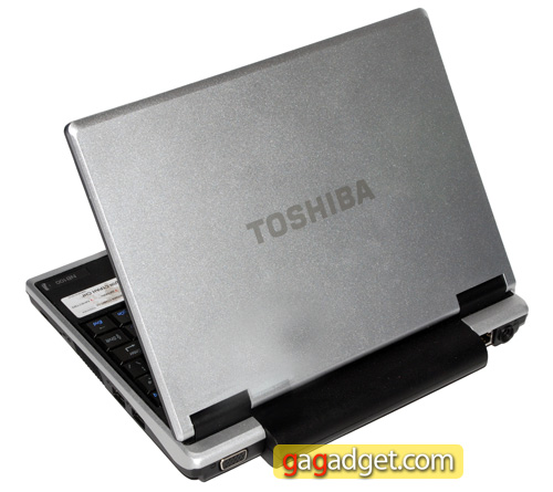 Самая маленькая девятка: обзор 9-дюймового нетбука Toshiba NB100