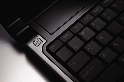 Dell Studio 14z: тонкий ноутбук с графикой NVIDIA-8