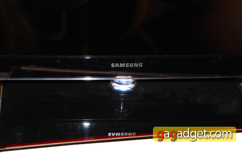 Samsung представляет LED-телевизоры серии 8000-8