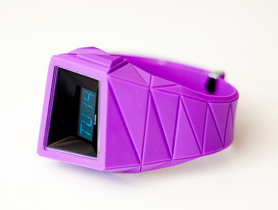 Alessi Daytimer: дизайнерские часы с OLED-дисплеем-2
