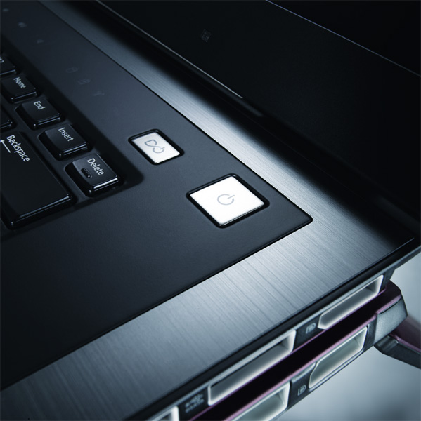 Dell Latitude Z 600: тонкий высокотехнологичный 16-дюймовый ноутбук-6