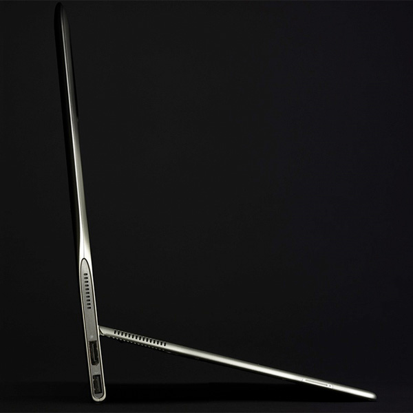 Пара новых снимков эффектного ноутбука Dell Adamo XPS-2