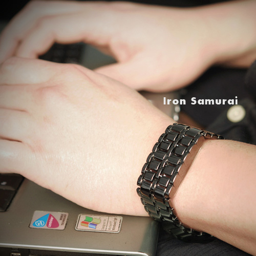 Iron Samurai: воплощенный концепт светодиодных часов-браслета-5