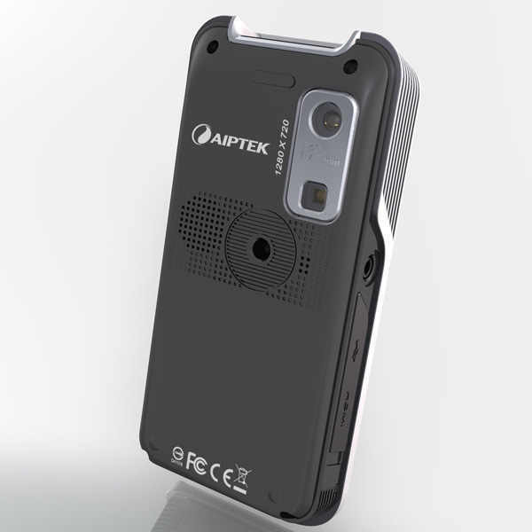 Aiptek Pocket Cinema Z20: первый в мире камкордер с пикопроектором (видео)-5
