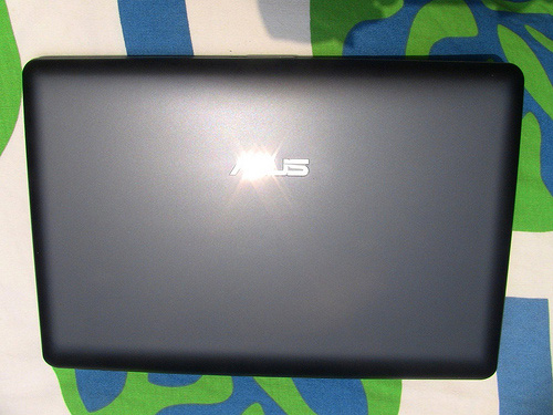 ASUS Eee PC 1215: нетбук на Atom D510 с NVIDIA ION и USB 3.0-2